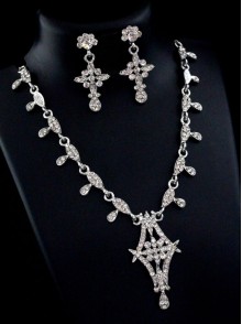 Stonestudded Necklace